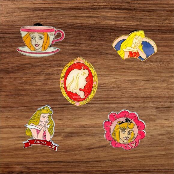 5 Sleeping Beauty Disney Parks Trading Pins, Plus 2 Bonus Pins - Picture 1 of 2